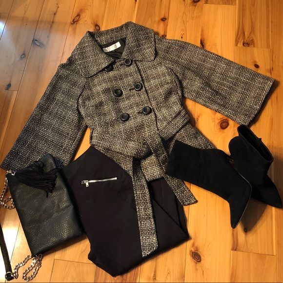 Tahari Double Breasted Belted Herringbone Blazer - Picture 7 of 7